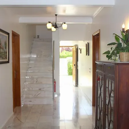 Carcavelos Beira Luxury Suites Guest house *