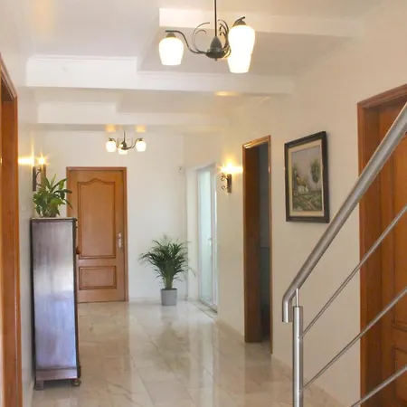 Carcavelos Beira Luxury Suites Cascais