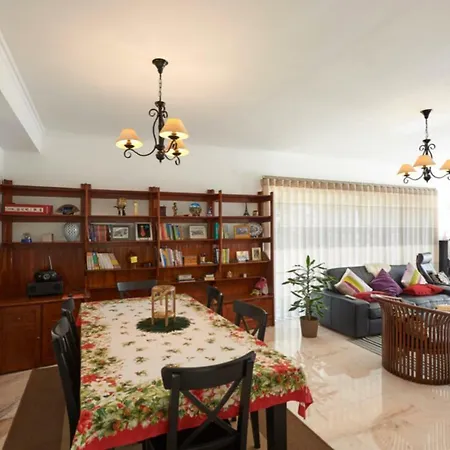 Carcavelos Beira Luxury Suites Gasthuis