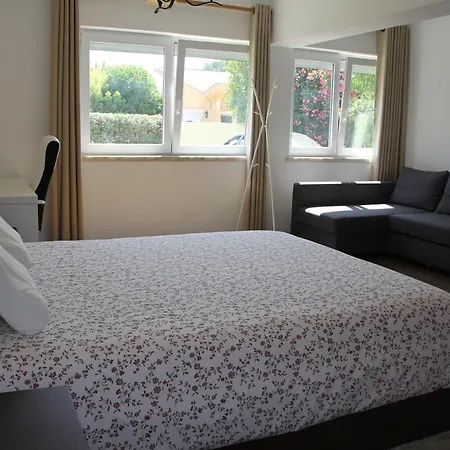 Carcavelos Beira Luxury Suites Cascais