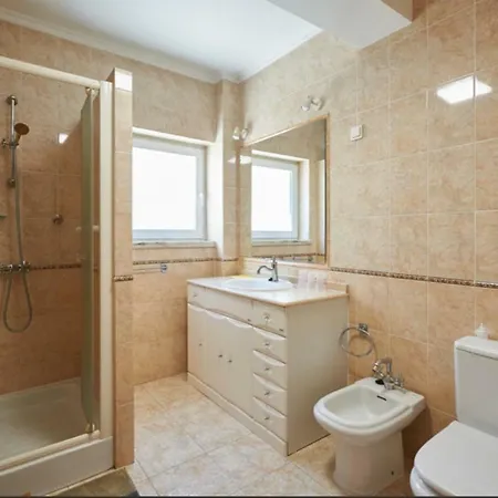Carcavelos Beira Luxury Suites Guest house *