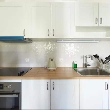 Carcavelos Beira Luxury Suites Guest house *