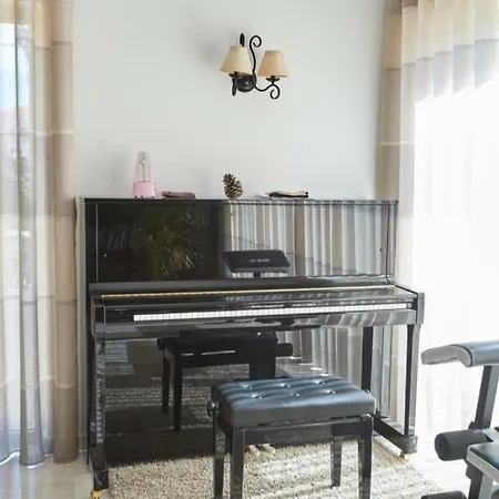 Carcavelos Beira Luxury Suites
